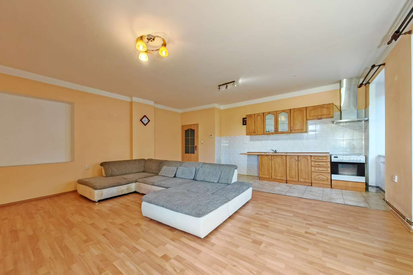 Prodej rodinného domu, 134 m² + 123 m², Hostouň