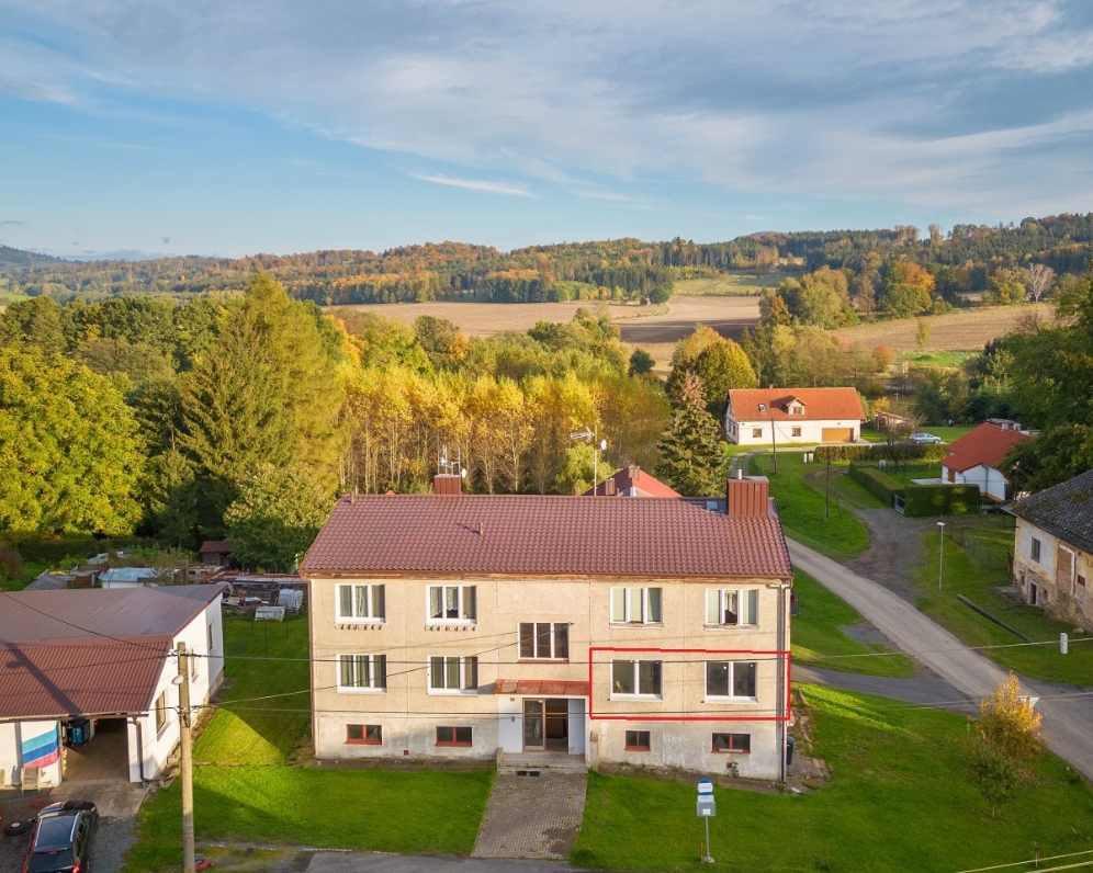 Byt 3+1 s lodžií a garáží, Hájek u Všerub